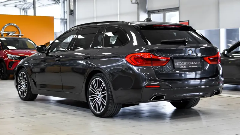 BMW 530 d xDrive Touring Sport Line Image 7