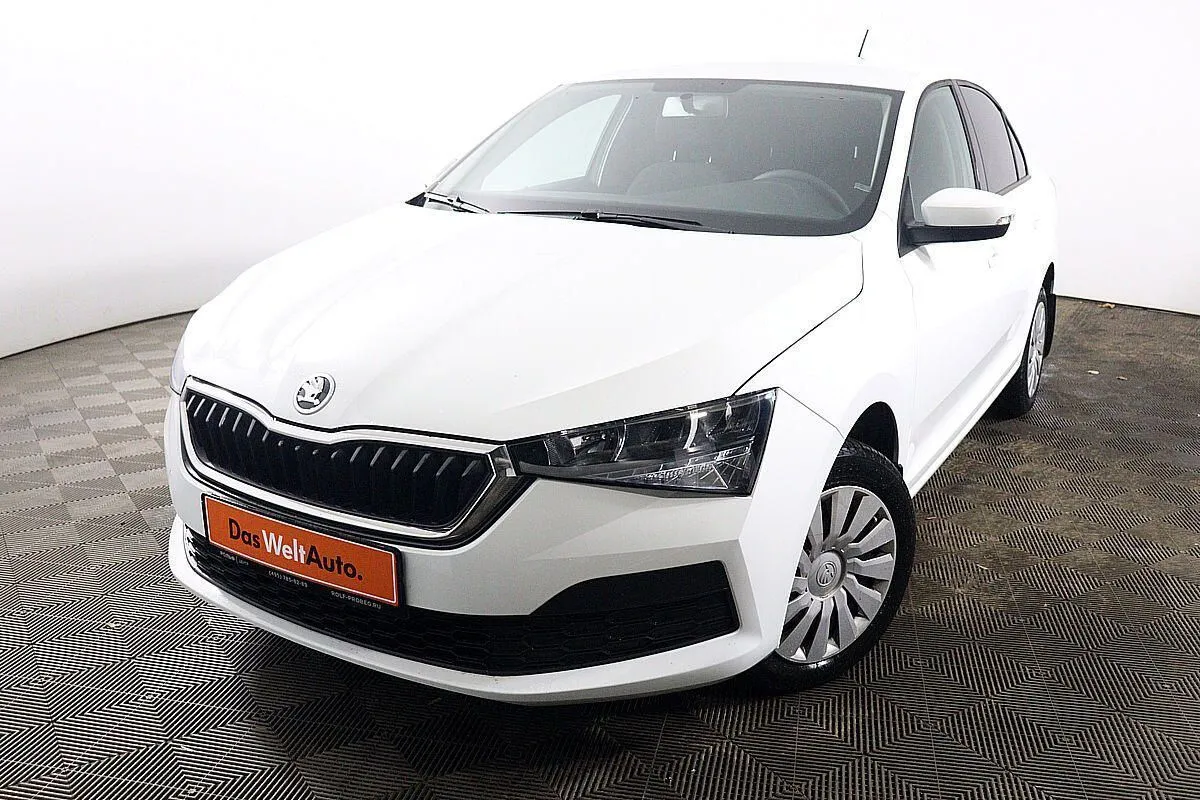 Skoda Rapid Image 1