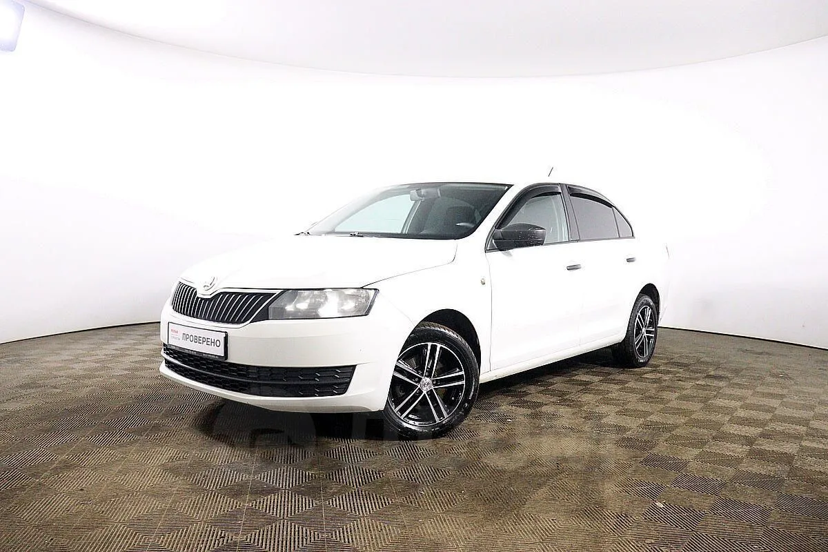 Skoda Rapid Image 1